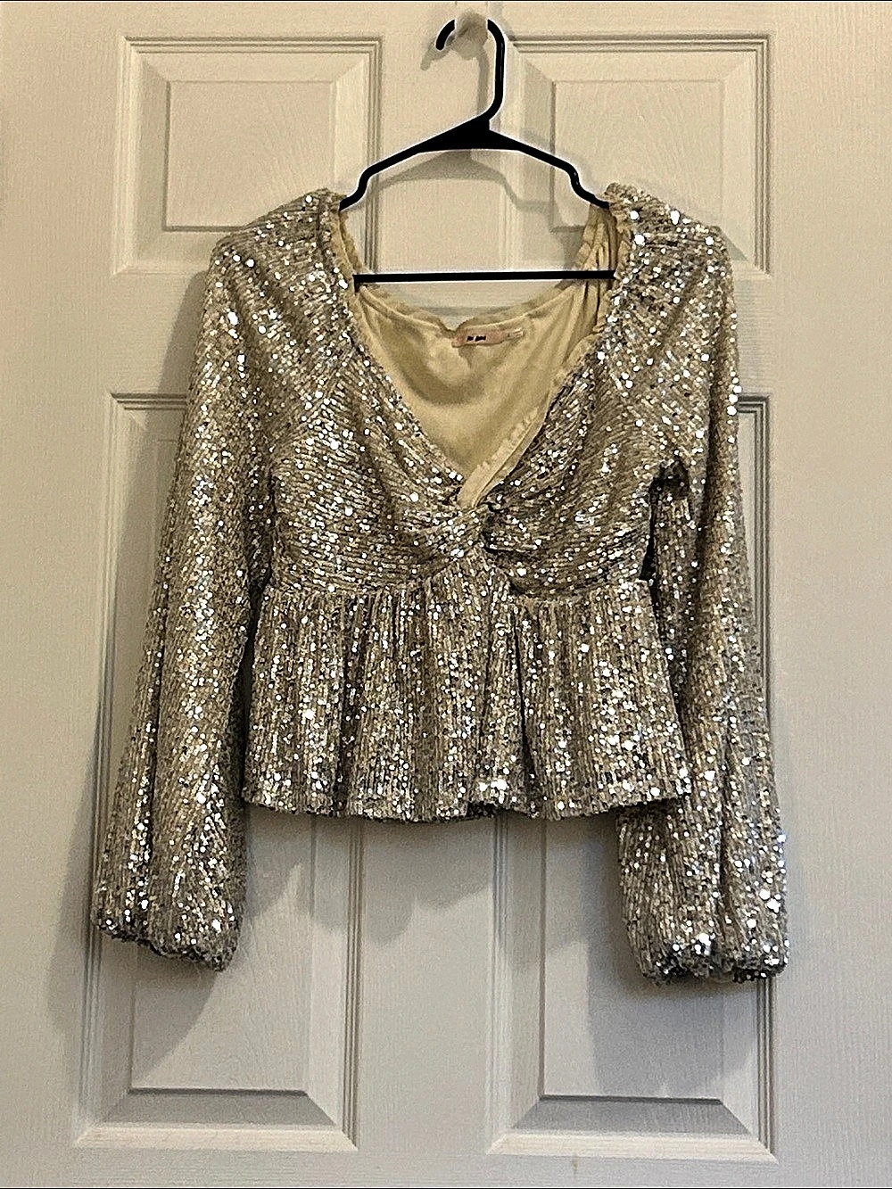 mi ami Sequin Peplum Blouse in Silver Large Like New
